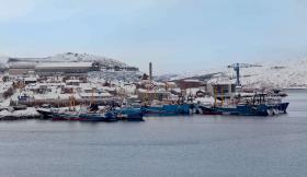 W porcie Kirkenes przeważają statki pod rosyjską banderą.