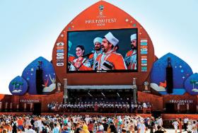 Koncert na otwarcie mistrzostw w wielkiej fan-zonie.