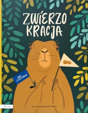 Ola Woldańska-Płocińska, Zwierzokracja, Papilon. Ola Woldańska to jedna z najciekawszych ilustratorek młodszego pokolenia. Nic więc dziwnego, że jej książka o prawach zwierząt i ich relacjach z człowiekiem jest wspaniale zaprojektowana i zilustrowana. Każda rozkładówka wygląda świetnie, przyciąga uwagę i różni się od następnej. Niestety, tekst w wielu miejscach napisany jest nadmiernie pouczającym, strofującym tonem – nie znam dziecka, które taki ton lubi.