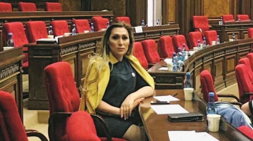 Lilit Martirosjan upomina się o prawa osób LGBT. W parlamencie Armenii wybuchł skandal.