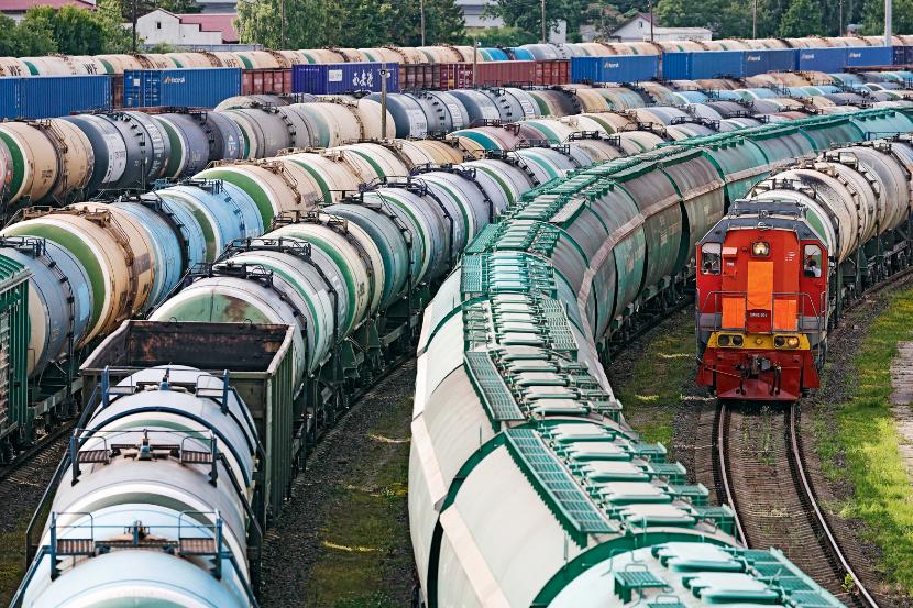 Litewskie koleje wstrzymały tranzyt ładunków objętych sankcjami unijnymi. Nie wszystkie pociągi towarowe z Rosji dotrą więc do dworca w Kaliningradzi (na zdjęciu). W Moskwie się zagotowało.