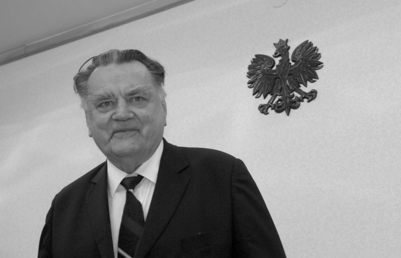 Jan Olszewski (1930-2019)