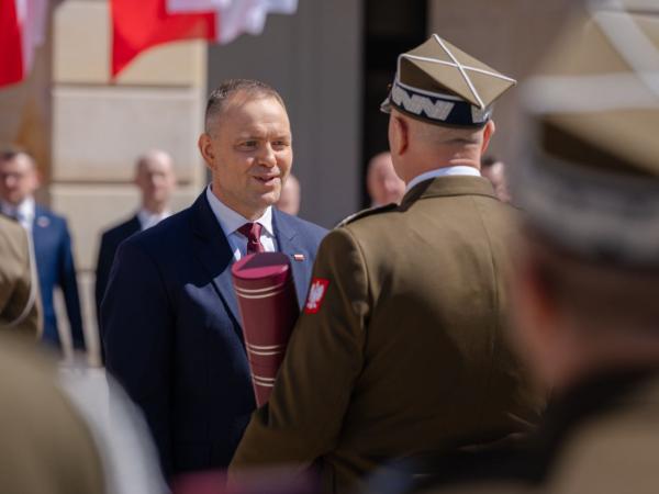 Prezydent RP, Zwierzchnik Sił Zbrojnych Karol Nawrocki na wniosek ministra obrony narodowej mianował oficerów Wojska Polskiego na stopnie generalskie i admiralski. 2 maja 2026 r.