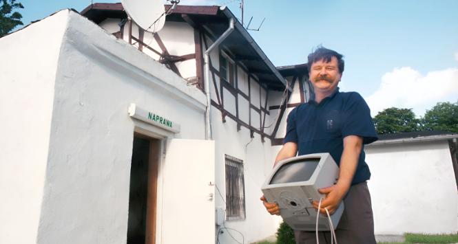 Zbigniew Klewiado, założyciel pierwszej w Polsce prywatnej telewizji Sky Orunia, 1996 r.