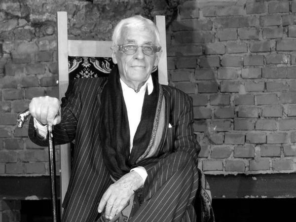 W latach 70. ubiegłego wieku Adam Hanuszkiewicz był prawdziwym idolem, chociaż samo słowo było wówczas rzadko używane.