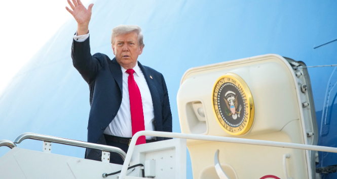 Donald Trump leci na Alaskę, 15 sierpnia 2025 r.