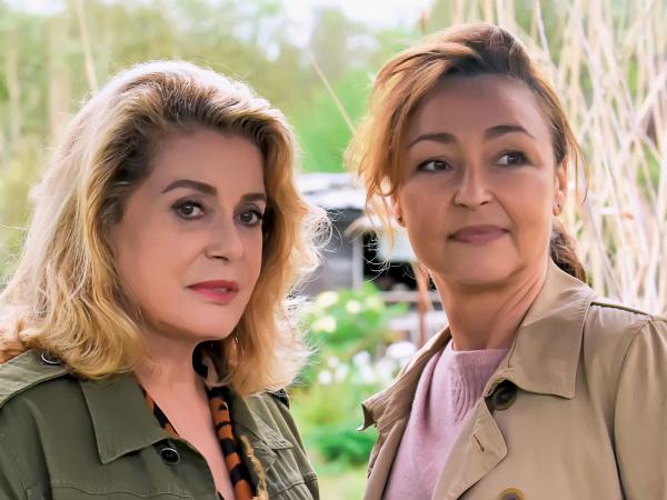 Catherine Deneuve i Catherine Frot jako tytułowe „Dwie kobiety”