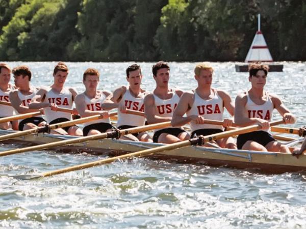„Ósemka ze sternikiem”, reż. George Clooney