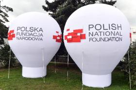 Kiedy okazało się, że Polska Fundacja Narodowa lepiej sprawdza się jako kreatorka skandali, z którymi sama sobie nie radzi, wynajęła agencję PR, by ta dbała o jej własny wizerunek.