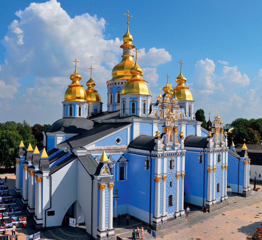 Odtworzony monaster św. Michała Archanioła o Złotych Kopułach w Kijowie.