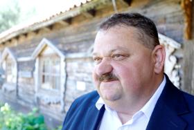 Na Podlasiu, naturalnym partnerem PiS wydawał się konfederata Stanisław Derehajło (na fot.), jednak marszałkiem został Łukasz Prokorym z KO.