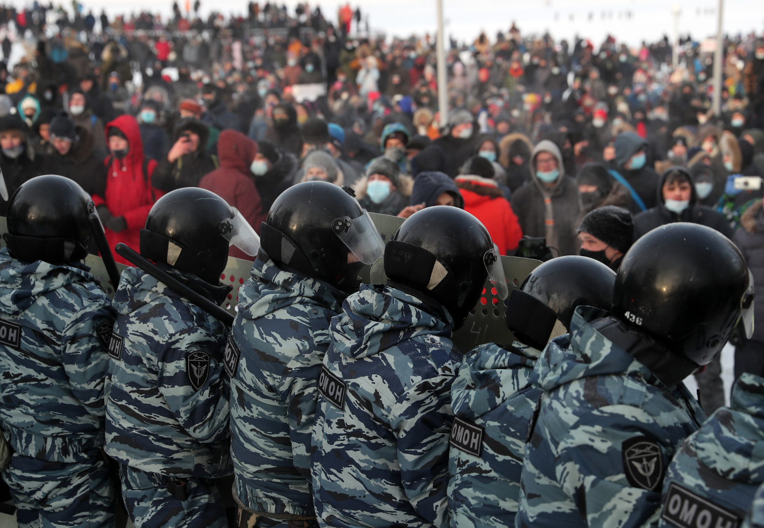 Читать омоне. Спецназ на митинге. Дальний Восток протесты.