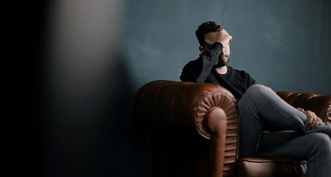 W Polsce depresję rozpoznaje się dwa razy częściej u kobiet niż u mężczyzn. Czy to oznacza, że to właśnie one są bardziej narażone na chorobę? Zdania naukowców są podzielone.