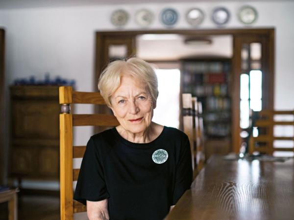 Małgorzata Szejnert (ur. 1936) – dziennikarka i pisarka.