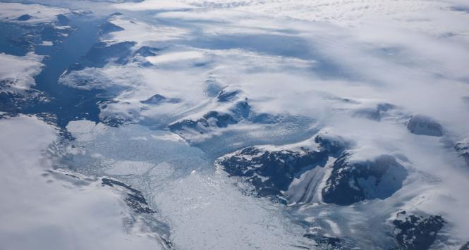 Wybrzeże Grenlandii z powietrza, wrzesień 2025 r.