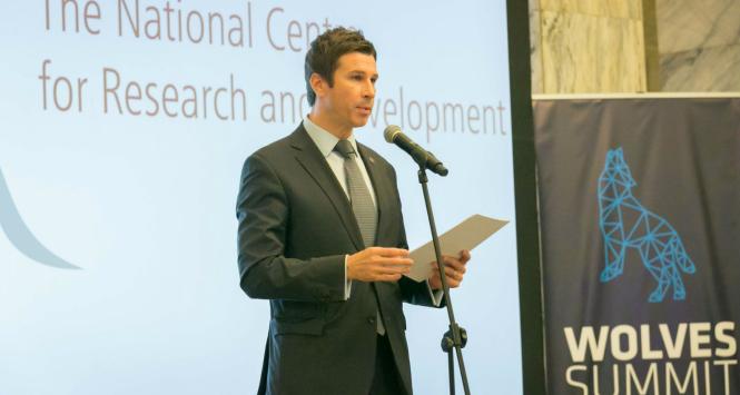 robert grey zdymisjonowany wiceminister spraw zagranicznych