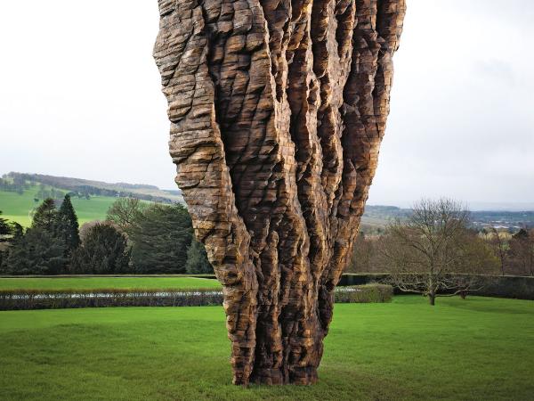 Ursula von Rydingsvard, „Pierwsza”, 2012–14.