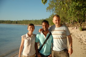 Z lokalnym CouchSurferem, Mauritius, maj 2009.