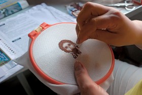 Dobry sposób na ruchomy krajobraz – wyszywanie.