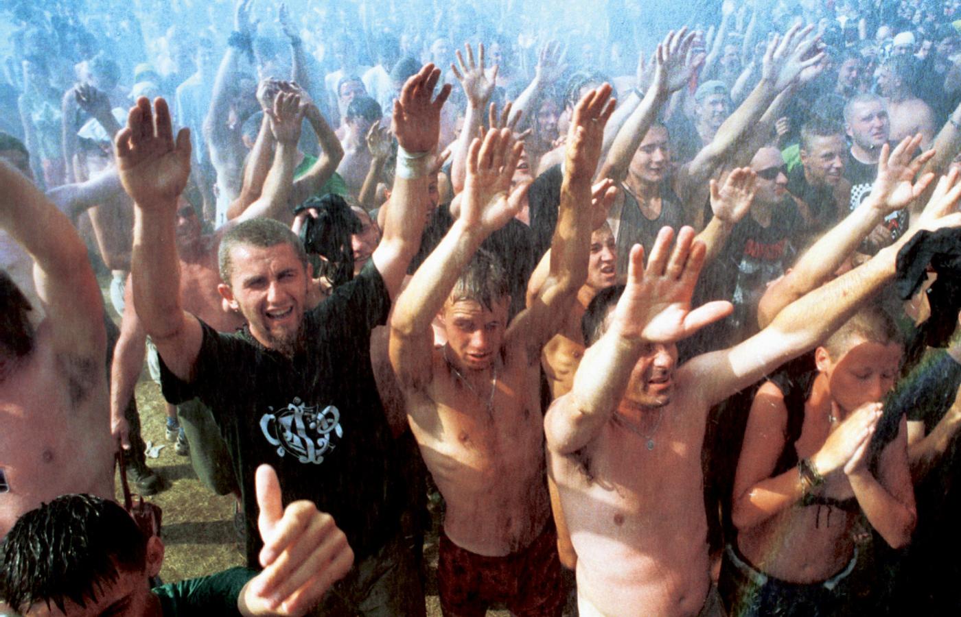 Polski Woodstock: wytaplać się w błocie, żeby długo pamiętać.