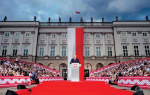 Kreacja Nawrockiego jest bez wątpienia zręczna, ma on w tej chwili najlepszą ekipę marketingową w Polsce.