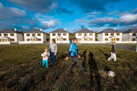 Leitrim – jedno z wielu pustych nowych osiedli domów, które wskutek kryzysu nie znalazły nabywców.