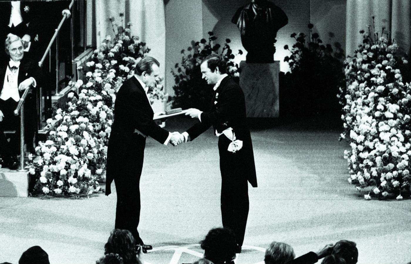 Czesław Miłosz odbiera Nagrodę Nobla, grudzień 1980 r.