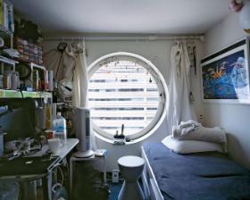 Mikroapartament w tokijskiej Capsule Tower.