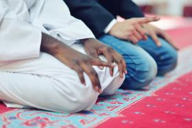 „Musimy poznawać islam, uczyć się go, żeby nie powielać stereotypów, nie być ani islamofobami, ani islamofilami”.