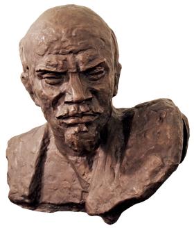 Jedna z niezliczonych rzeźb Włodzimierza Lenina