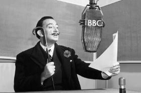 Salvador Dalí podczas nagrywania audycji dla BBC