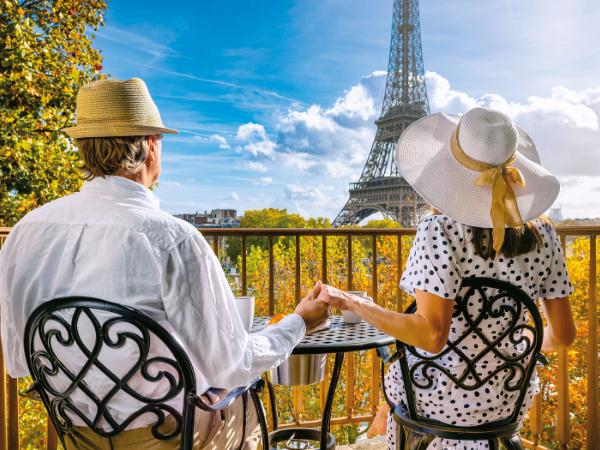 We Francji kodeks cywilny formułuje cztery obowiązki w małżeństwie: wierność, wzajemne wsparcie, pomoc wzajemna i wspólnota życia.