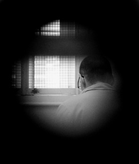 Wiesław Wiszniewski  lat 40, napadał na staruszki, osiem z nich zmarło.