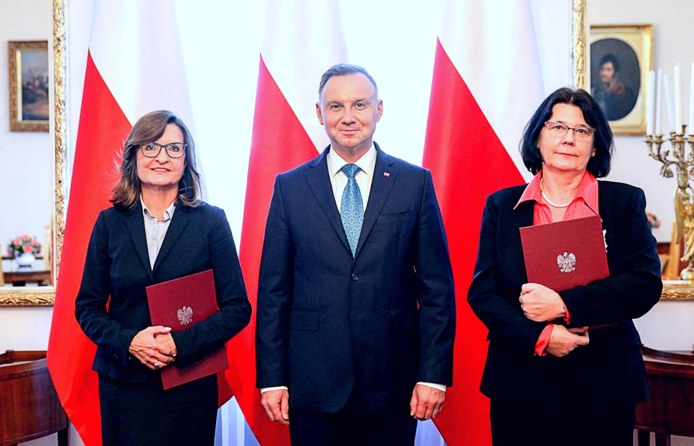 Prezydent powołał Marzenę Paczuską i Hannę Karp do Krajowej Rady Radiofonii i Telewizji.