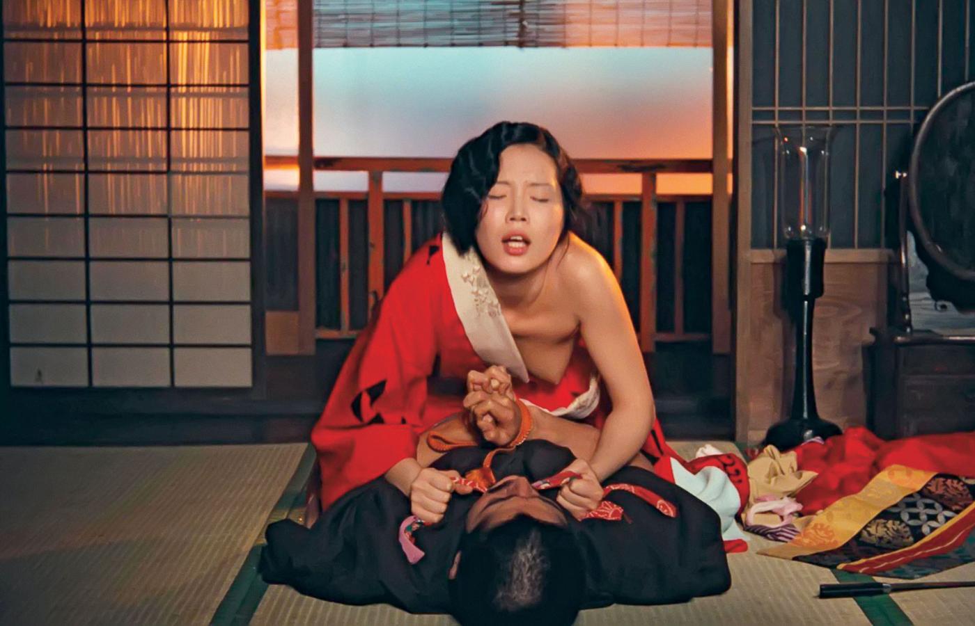 „Imperium zmysłów” w reż. Nagisy Ōshimy. Cielesną rozkosz ukazano w filmie z kobiecej strony.