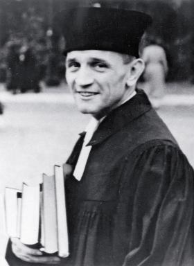 Pastor Martin Niemöller jako proboszcz parafii w Berlinie Dahlem, 1931 r.