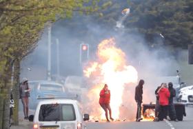 Ostatnie zamieszki na północno­irlandzkich ulicach to efekt utraty wpływów i znaczenia lojalistów.