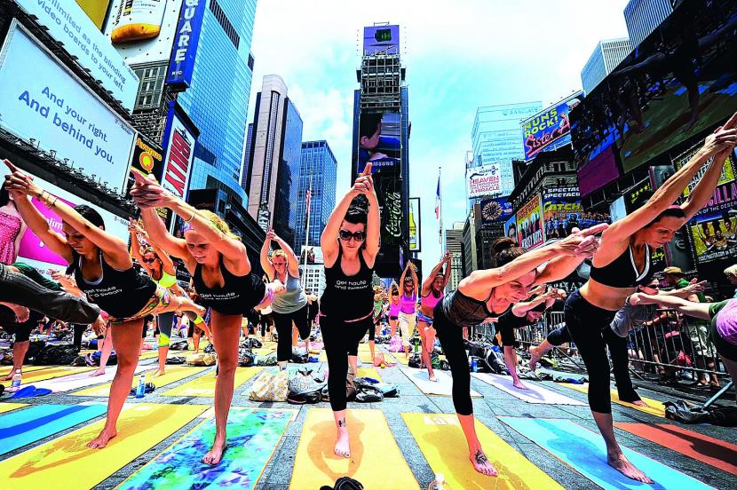 Triumf yogi: kilkanaście tysięcy nowojorczyków przyszło poćwiczyć na Times Square..