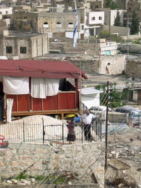 Przegłosowanie decyzji o utworzeniu niepodległej Palestyny w niczym nie zmieni mapy Bliskiego Wschodu.  Na fot. osadnicy w Hebronie.