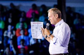 Deklarację dotyczącą liberalizacji dostępu do aborcji Donald Tusk wygłosił na zorganizowanym przez Rafała Trzaskowskiego Campusie Polska Przyszłości.