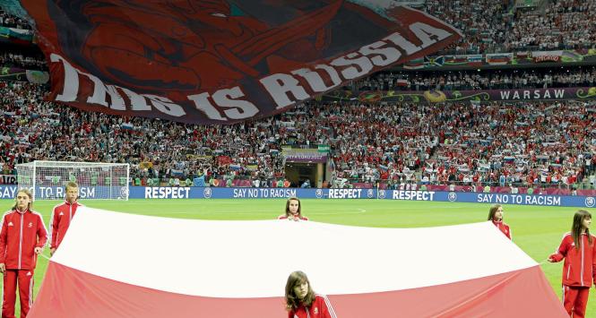 Oprawa meczu Polska-Rosja (Euro 2012), Stadion Narodowy w Warszawie, 12 czerwca 2012 r.