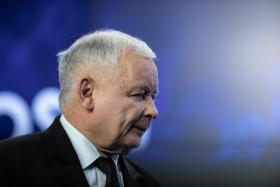 „W ewentualnej drugiej kadencji Kaczyński będzie próbował dokończyć dzieła narzucania pełnej partyjnej kontroli sądownictwu”.