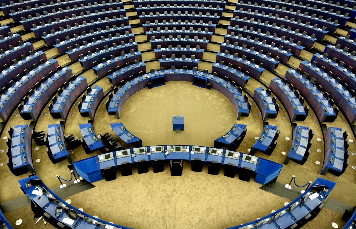 Parlament Europejski opublikował pierwsze symulacje przedstawiające podział miejsc po majowych wyborach.