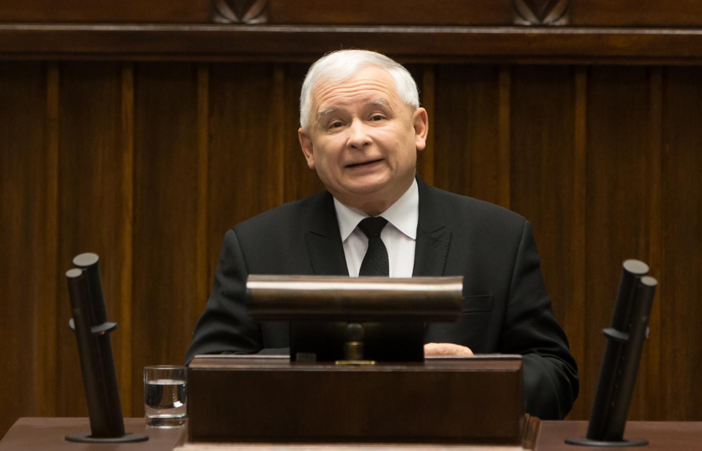 Zdaje się, że horyzont ustrojowej wyobraźni Jarosława Kaczyńskiego uformował się właśnie w epoce Gierka.