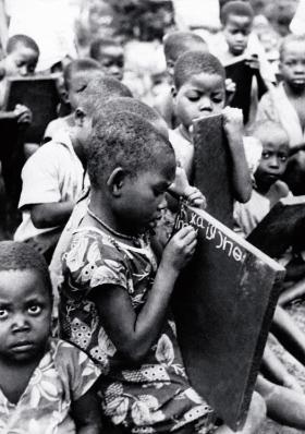 Szkoła w niepodległej Nigerii, lata 60.