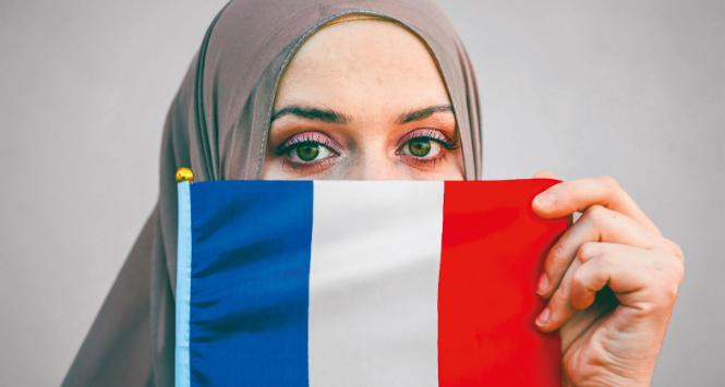 Czy można – wychodząc naprzeciw politycznym oczekiwaniom – dekretem oświecić islam? Jego europejska wersja kształtuje się samoistnie od dekad.