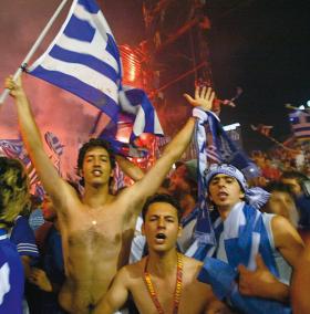 Kibicowanie jest nieustanną grą o tożsamość.