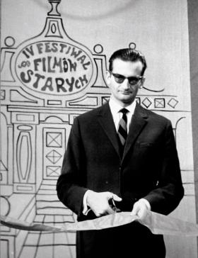 „Wymyślenie pomysłu i scenografii do programu „W starym kinie” zajęło nam z Hanią Goszczyńską, redaktorką telewizyjną, mniej więcej kwadrans”.