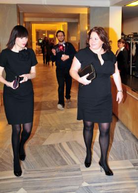 Bywa, że pojawienie się gościa pociąga za sobą szereg innych. Np. fotoreporterów. Tu: Katarzyna Niezgoda (pierwsza z prawej).