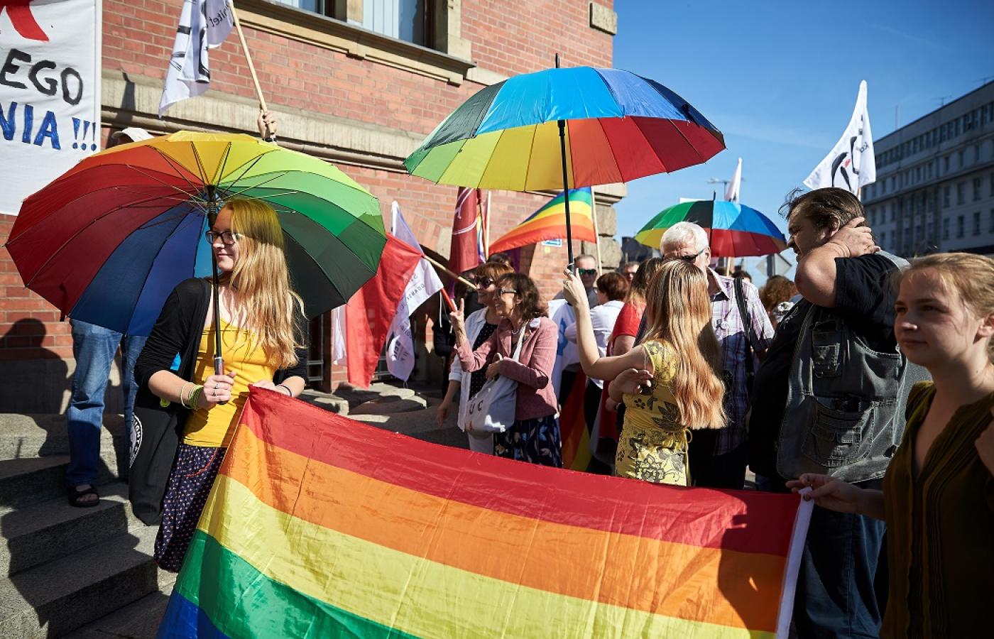 Manifestacje w Gdańsku w związku z Modelem na Rzecz Równego Traktowania głosowanym przez Radę Miasta
